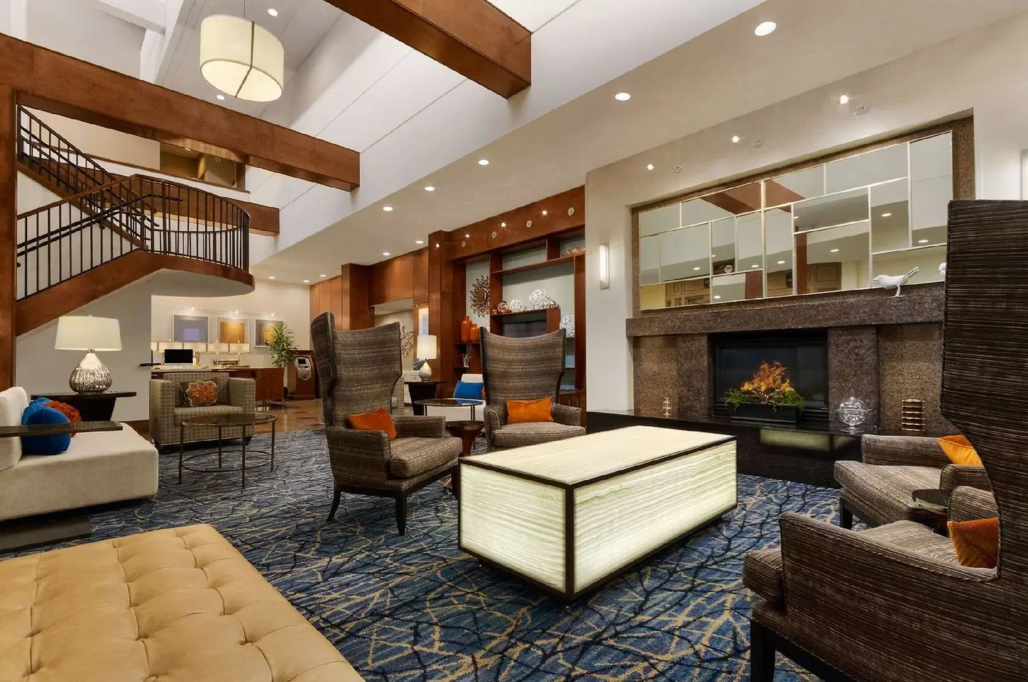 Hilton Knoxville LOUNGE_LOBBY