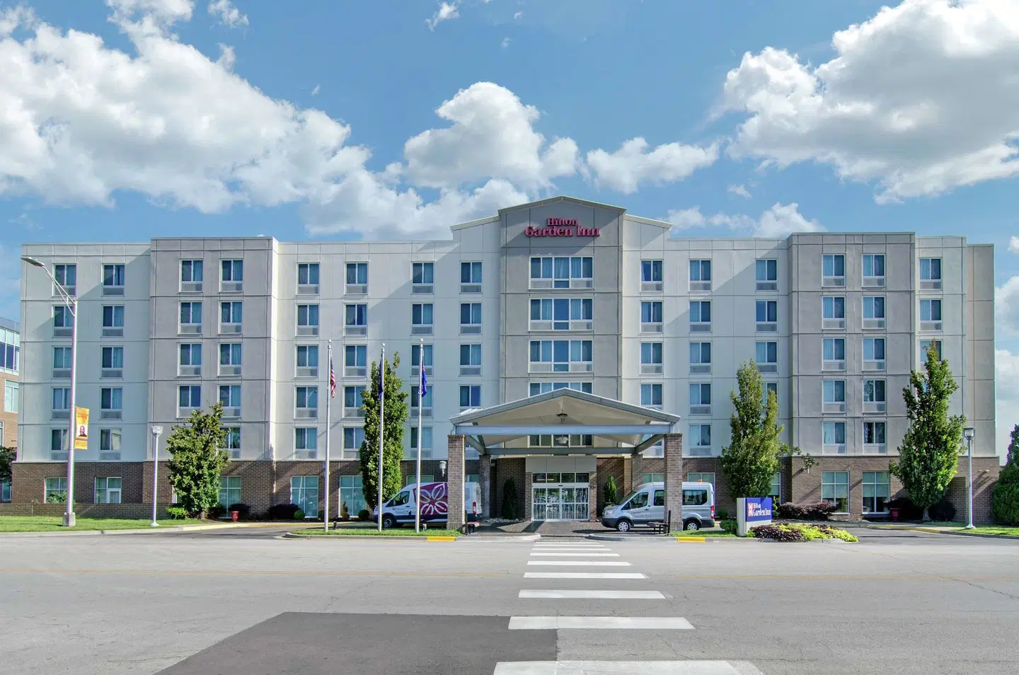 Hilton Garden Inn Kansas City/Kansas EXTERIOR
