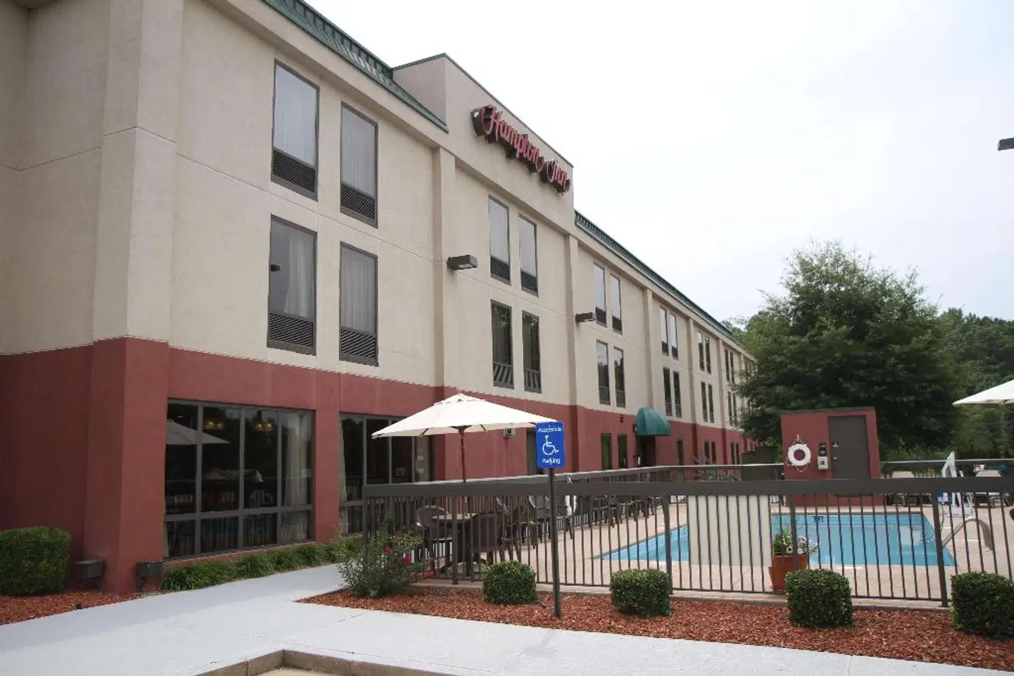 Hampton Inn Gatlinburg EXTERIOR