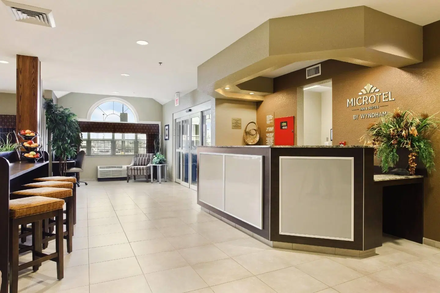 Microtel Inn & Suites by Wyndham Williston LOUNGE_LOBBY