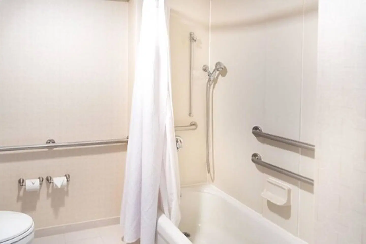 SpringHill Suites by Marriott Wichita East at Plazzio Badezimmer