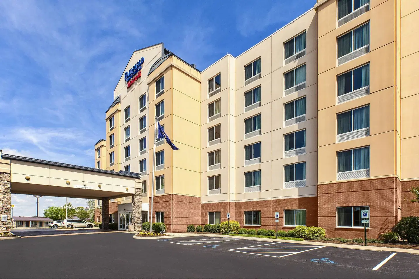 Fairfield by Marriott Inn & Suites Lexington North EXTERIOR