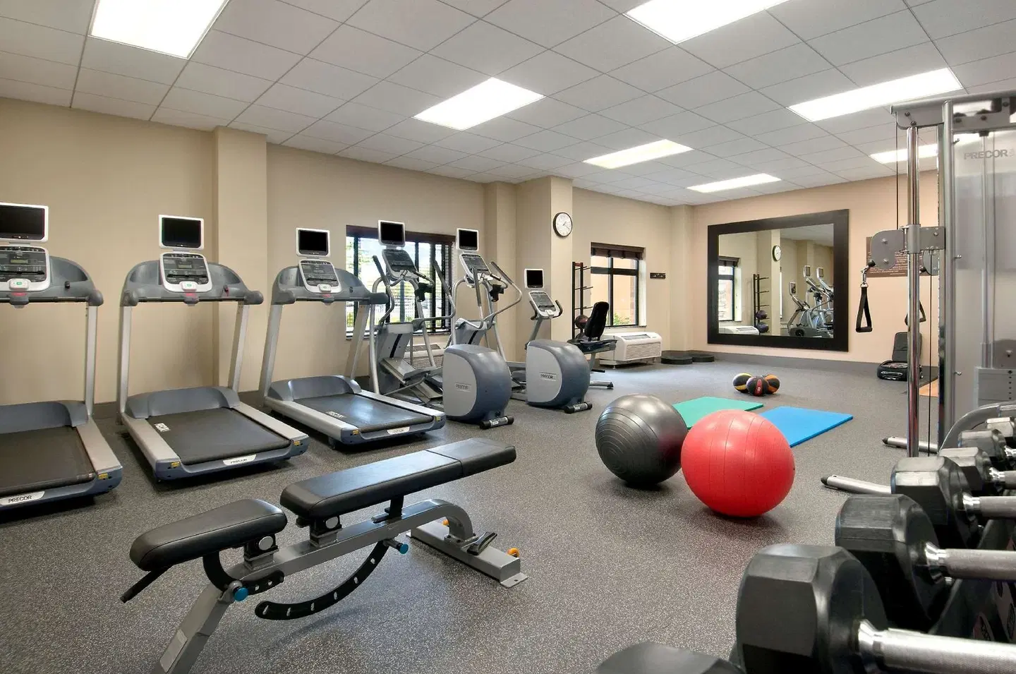 Homewood Suites by Hilton Minneapolis - Saint Louis Park at West End SPORTS_AND_LEISURE