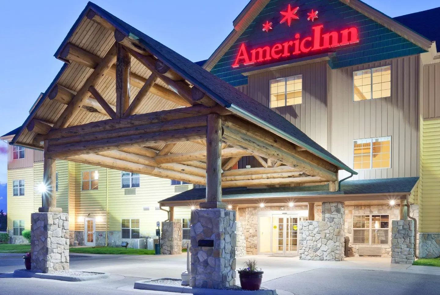 AmericInn by Wyndham Fargo Medical Center EXTERIOR