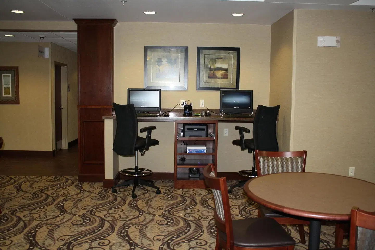 Holiday Inn Express & Suites Sioux Falls Southwest by IHG ROOM_EXAMPLE