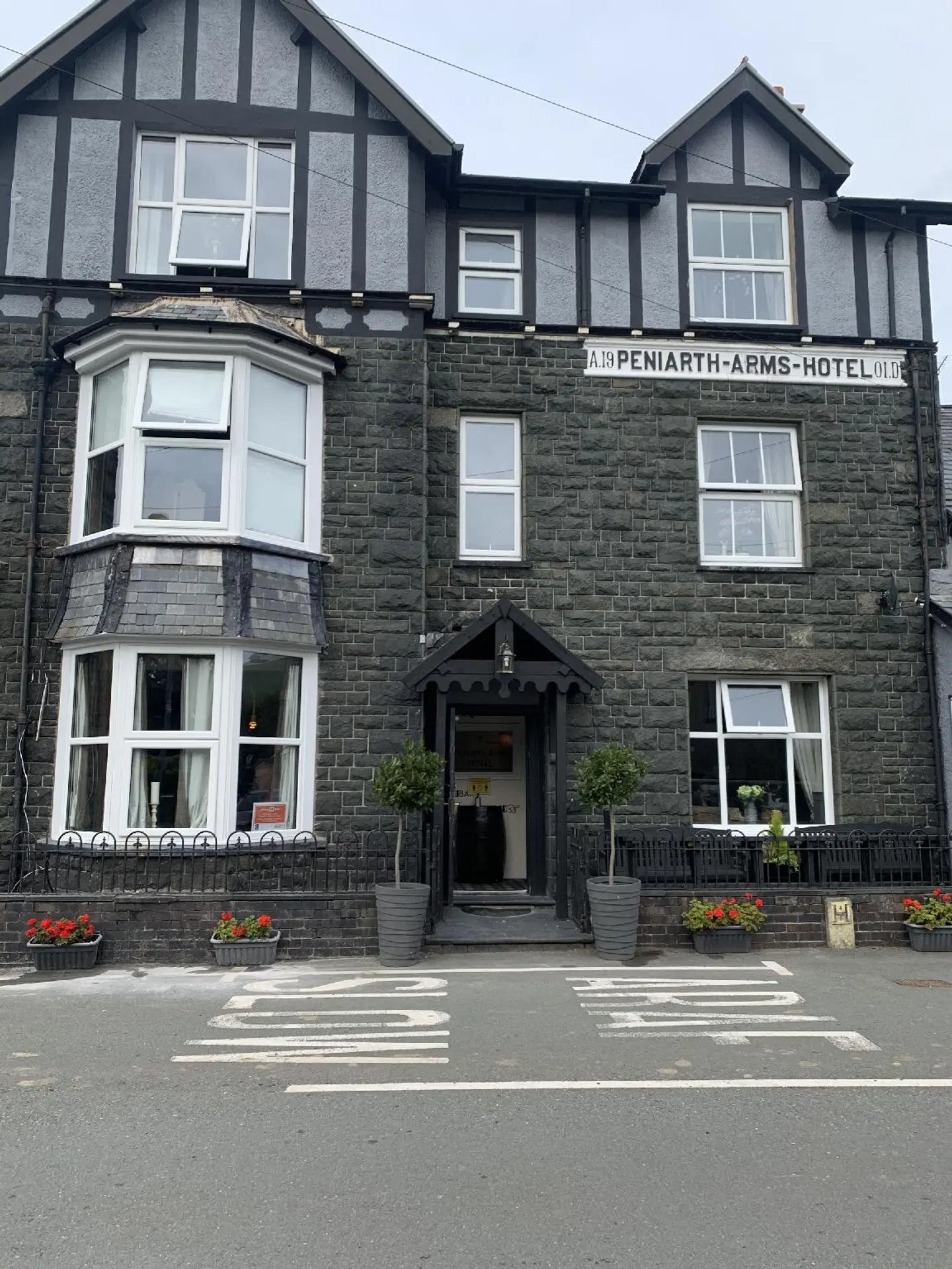 Peniarth Arms Hotel EXTERIOR