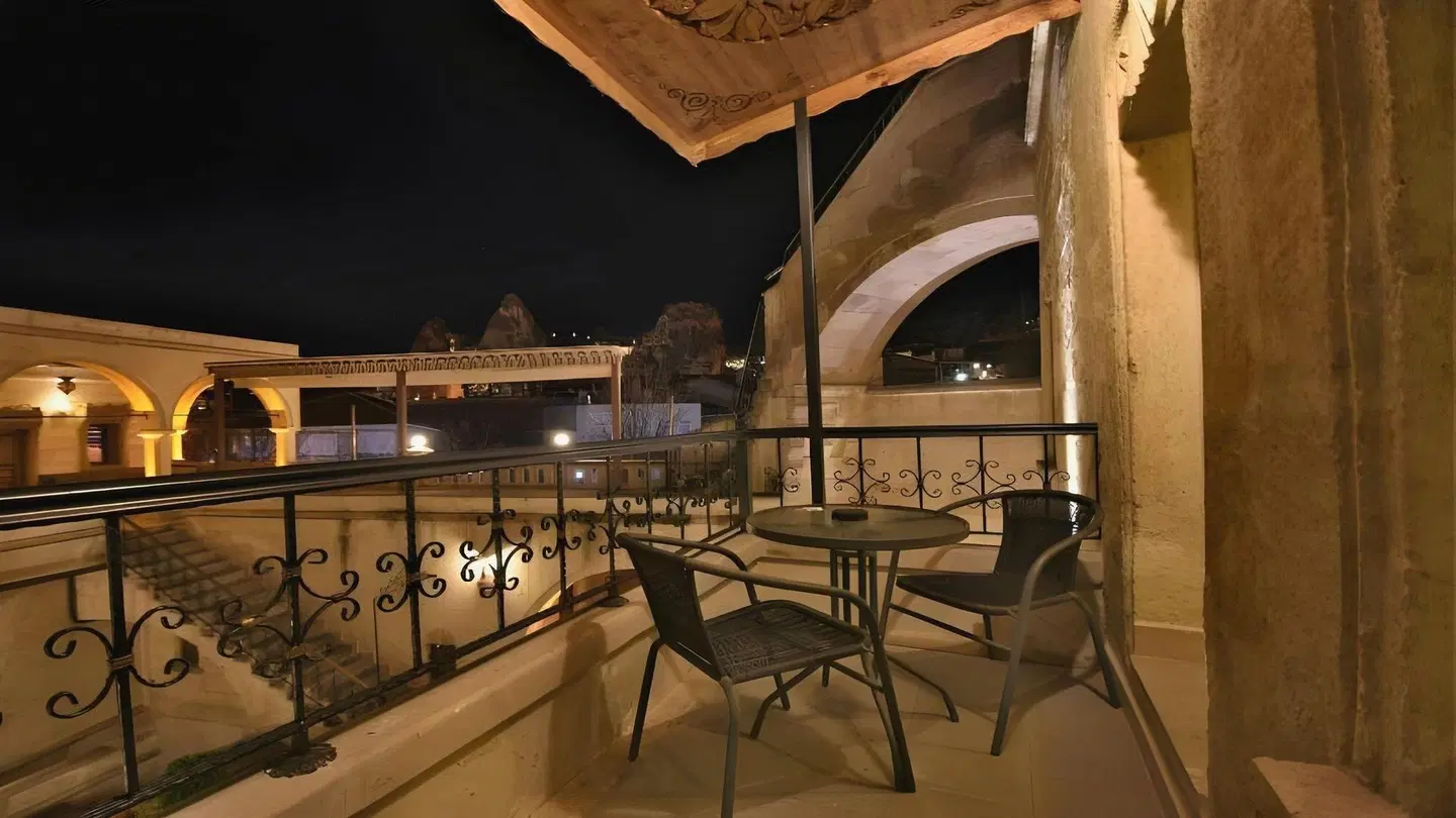 Stone House Cave Hotel Terrasse