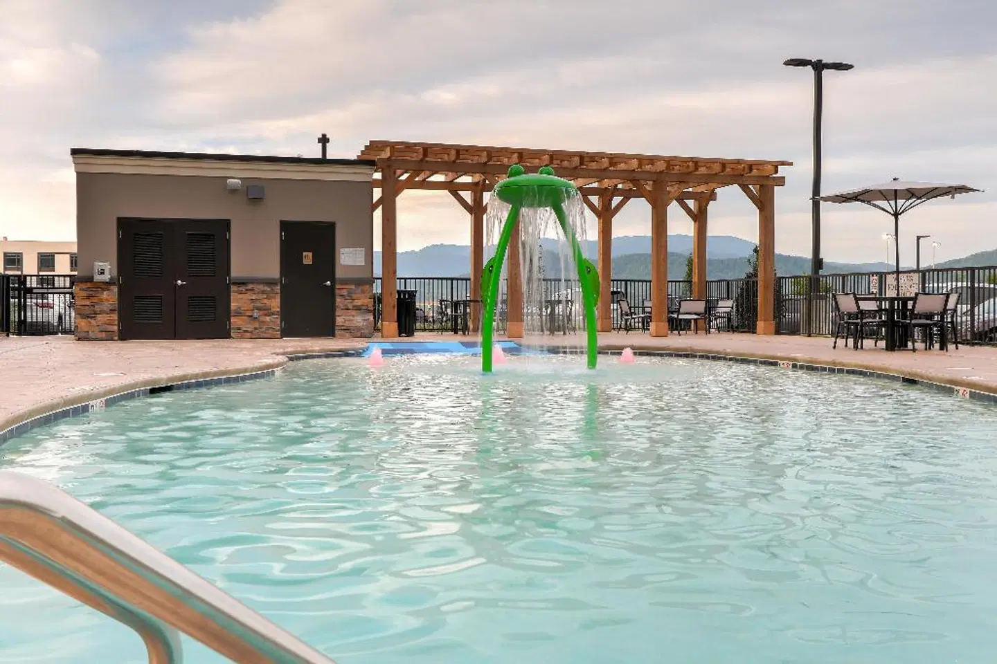 Staybridge Suites Pigeon Forge - Smoky Mtns by IHG Hallenbad