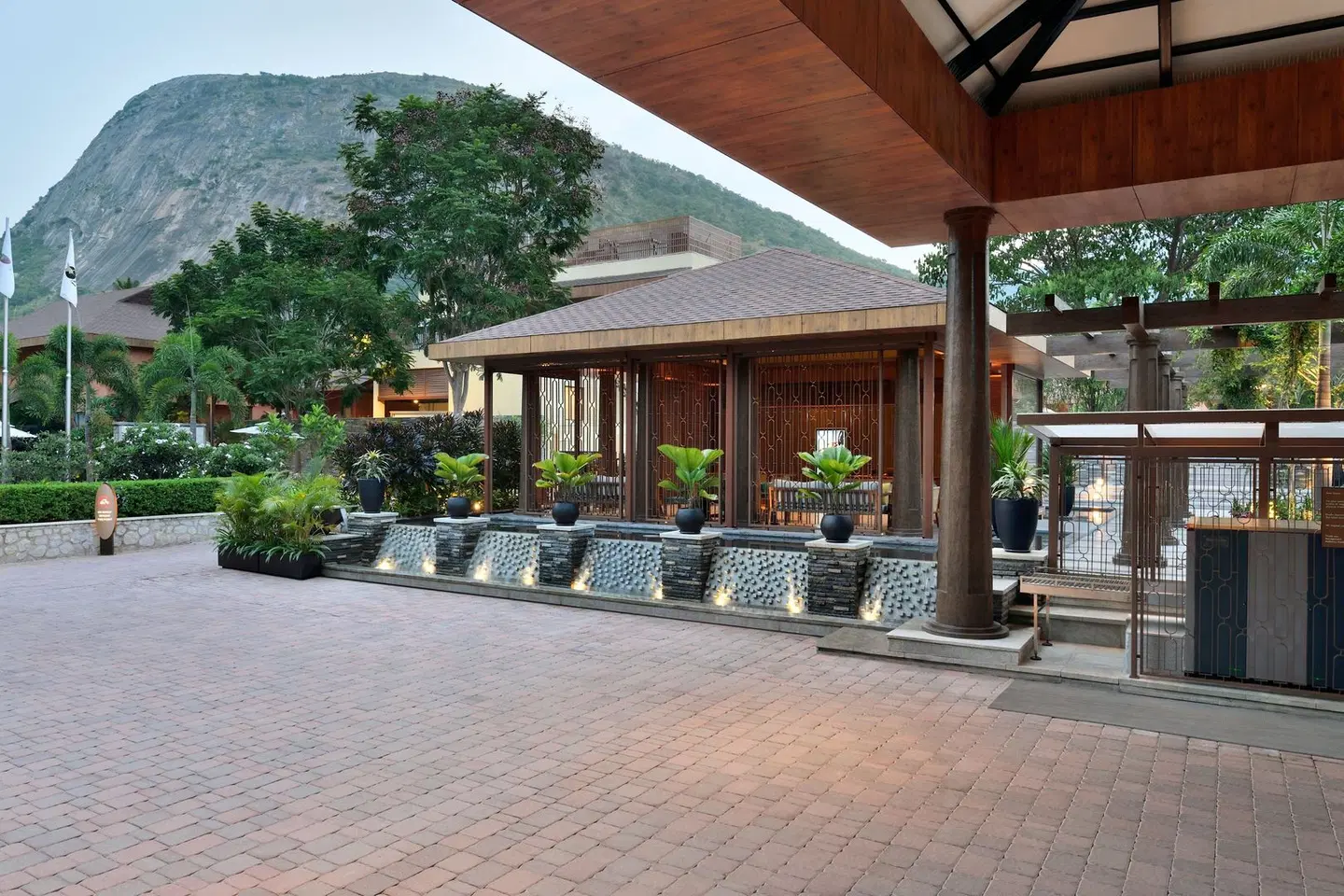 Mulberry Shades Bengaluru Nandi Hills a Tribute Portfolio Resort Bar