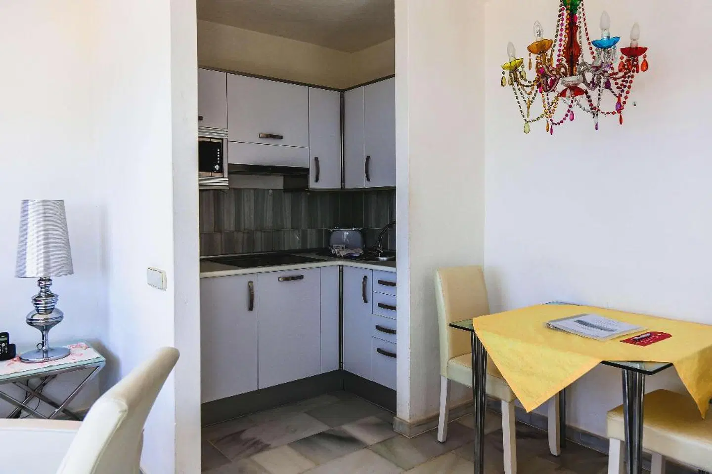 R2 Maryvent Beach Apartment ROOM_EXAMPLE