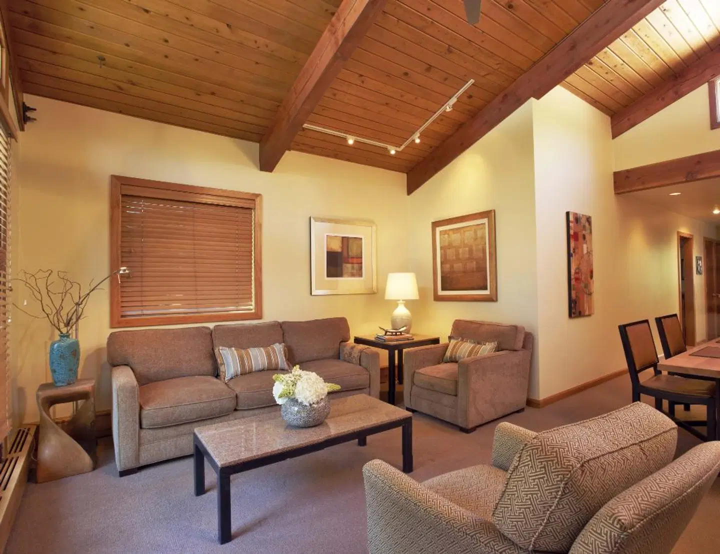 The Gant ROOM_EXAMPLE