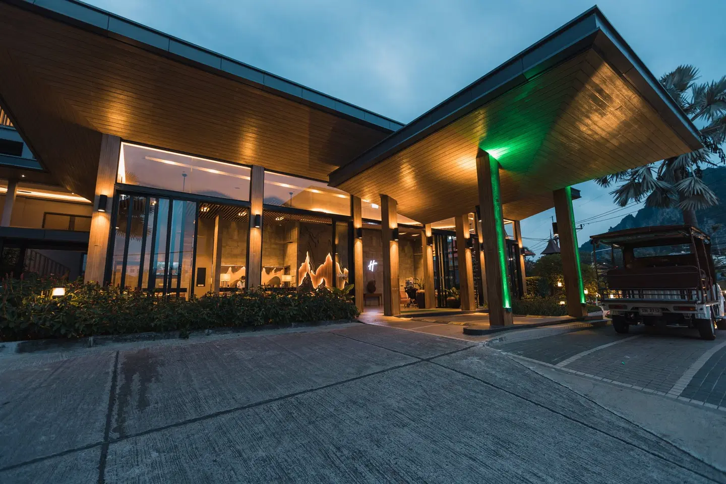 Holiday Inn Resort Krabi Ao Nang Beach by IHG EXTERIOR