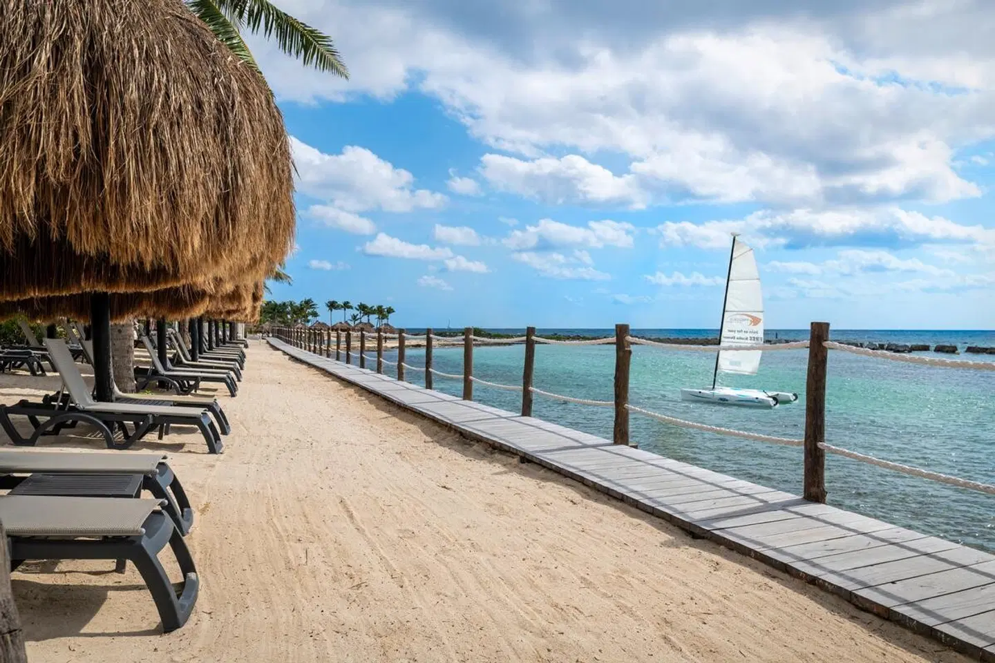 Catalonia Yucatan Beach Terrasse