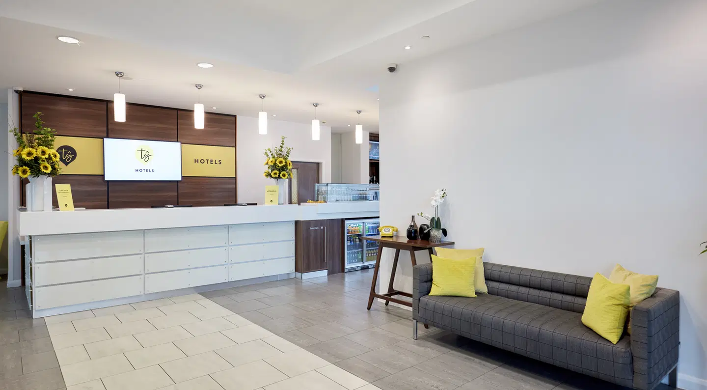 T' Magor LOUNGE_LOBBY