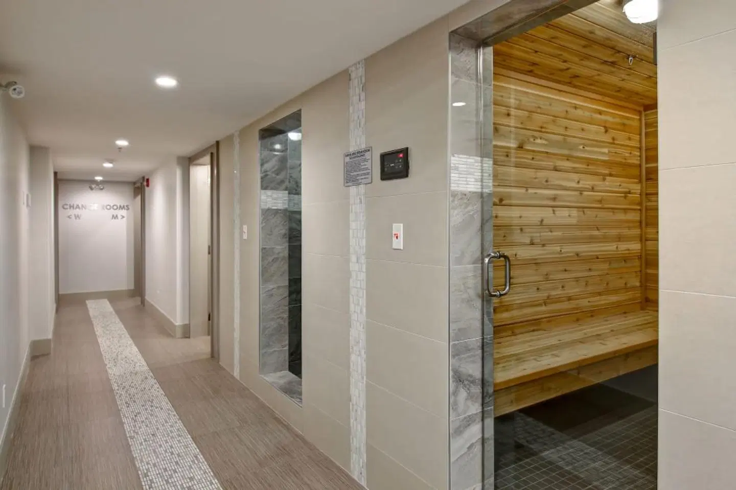 Chateau Nova Yellowknife HEALTH_BEAUTY