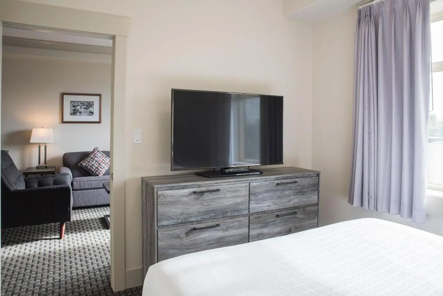 Chateau Nova Yellowknife ROOM_EXAMPLE