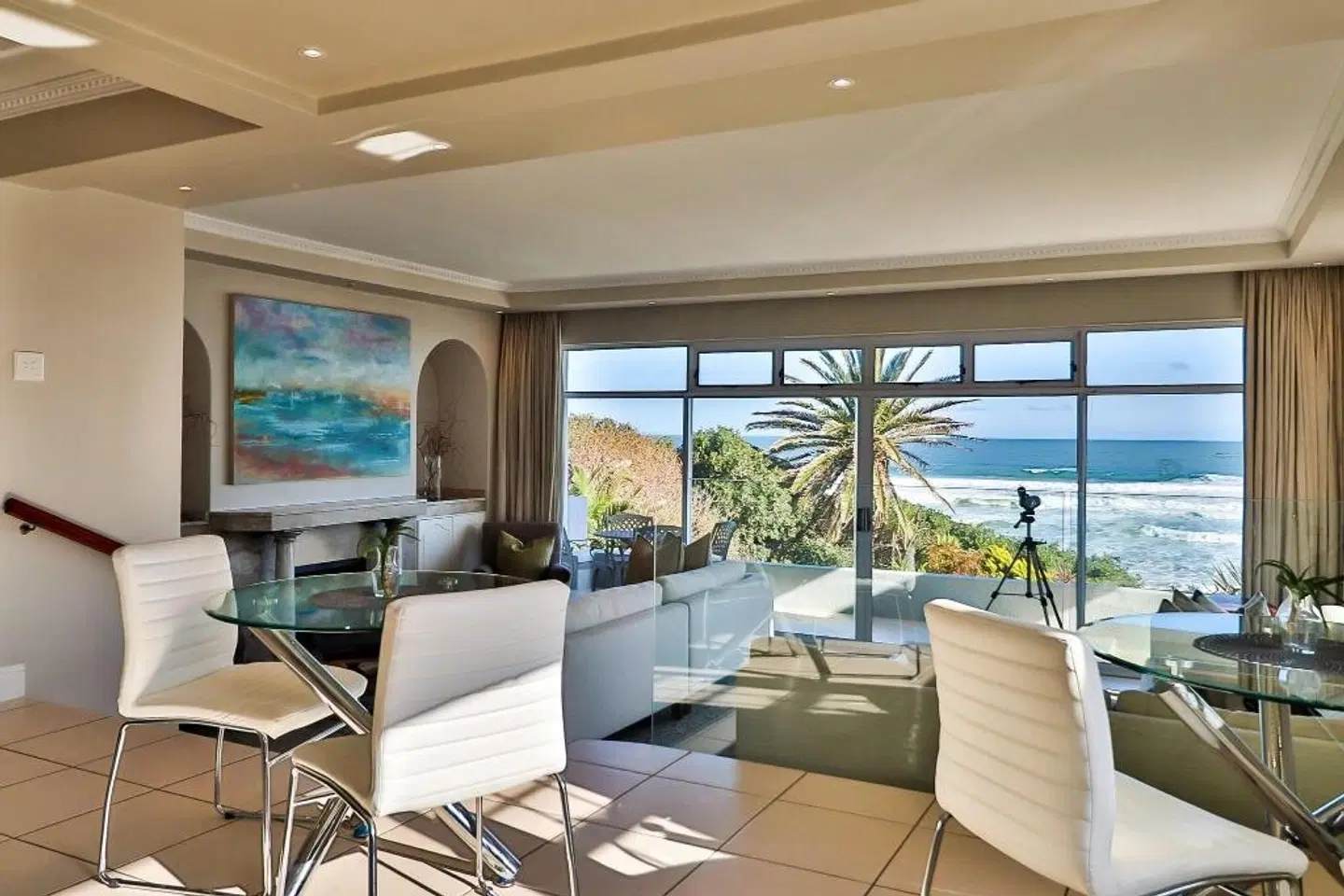 Hermanus Beachfront Lodge LOUNGE_LOBBY