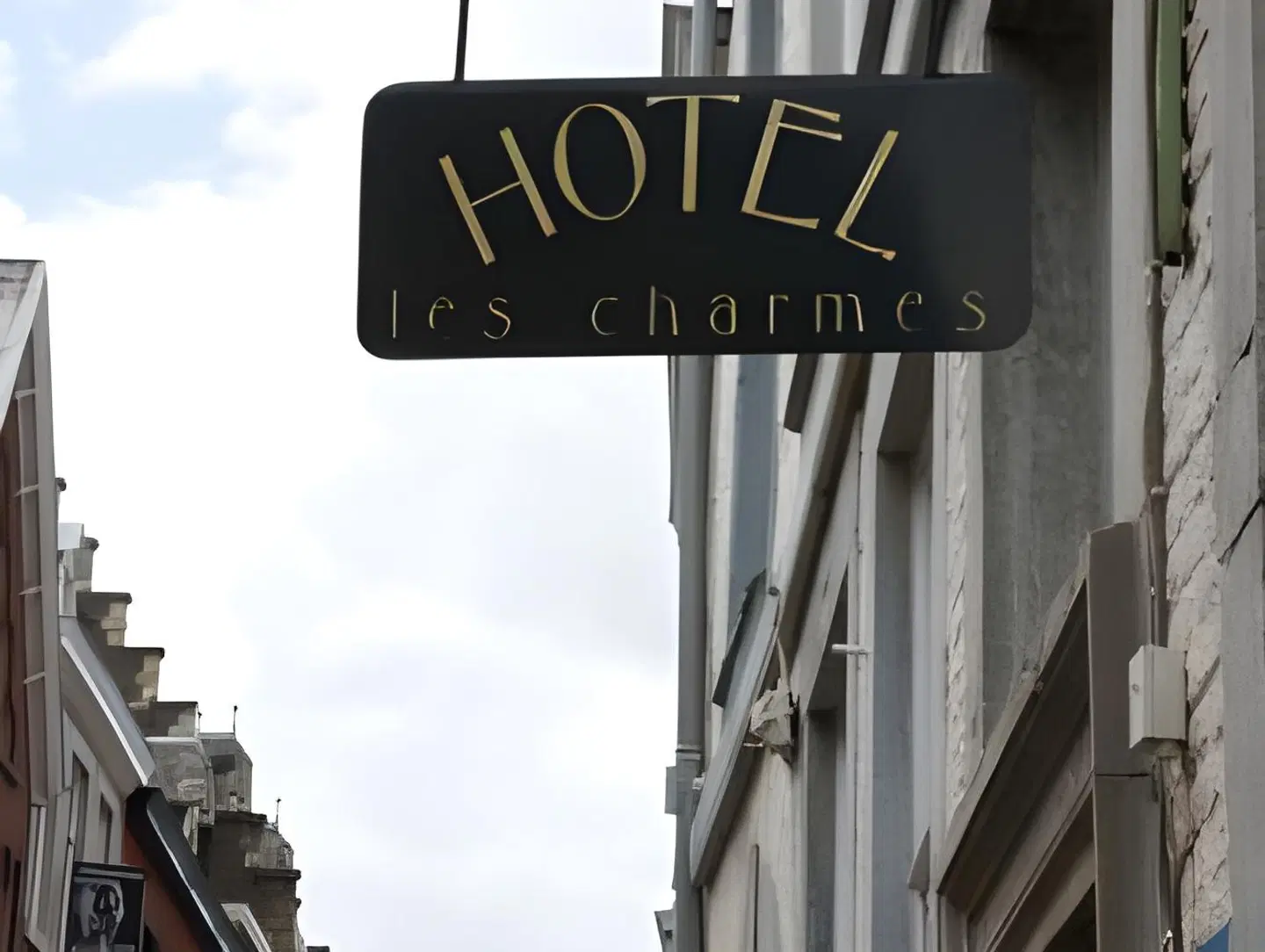 Les Charmes EXTERIOR