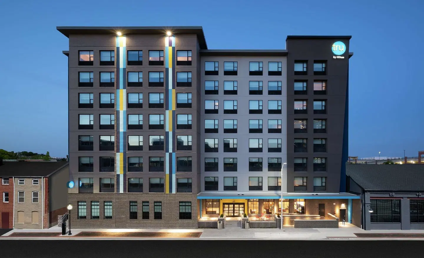 Tru By Hilton Baltimore Harbor East, MD EXTERIOR