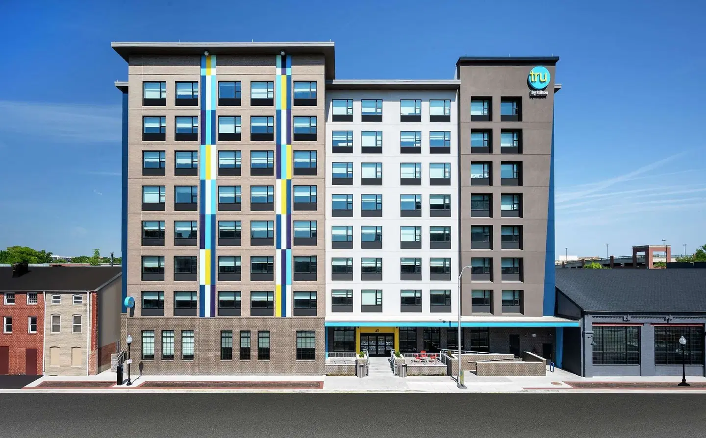 Tru By Hilton Baltimore Harbor East, MD EXTERIOR