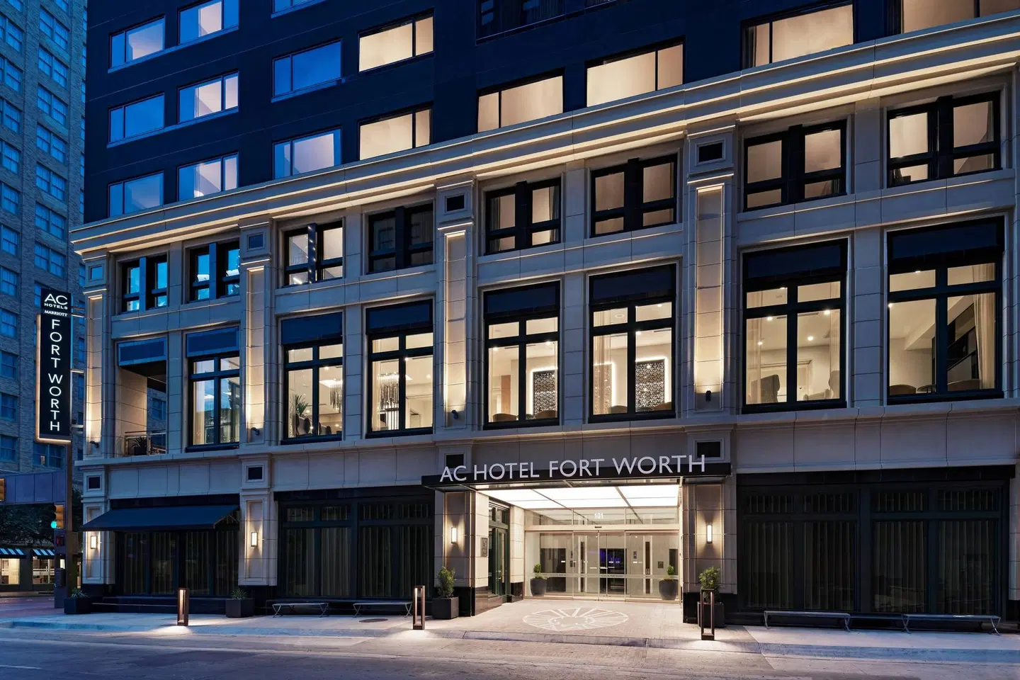 AC Hotel by Marriott Fort Worth Downtown EXTERIOR