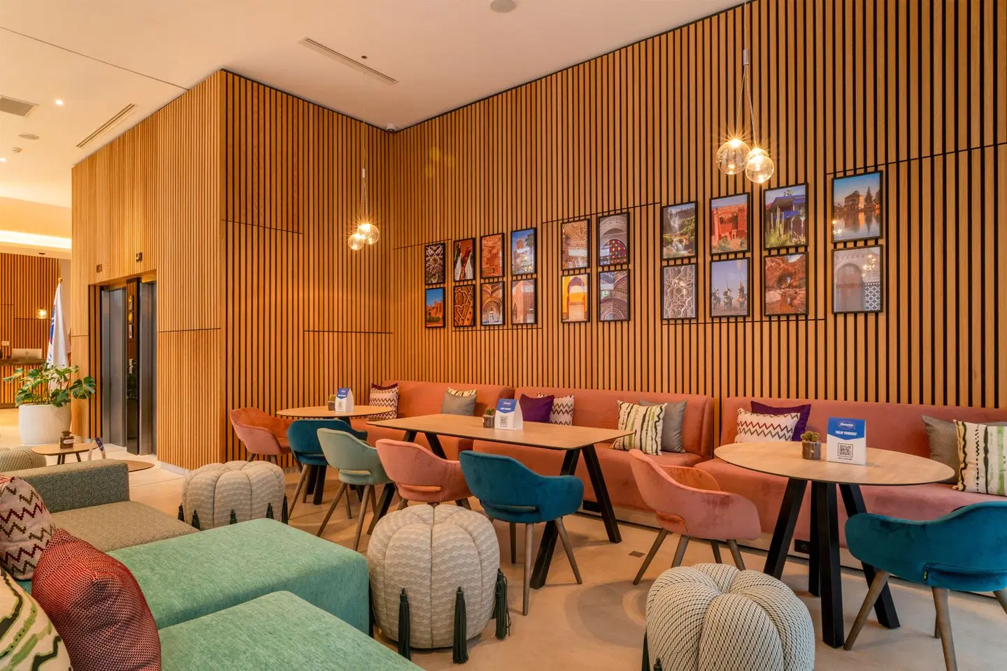 Hampton By Hilton Ben Guerir Bar