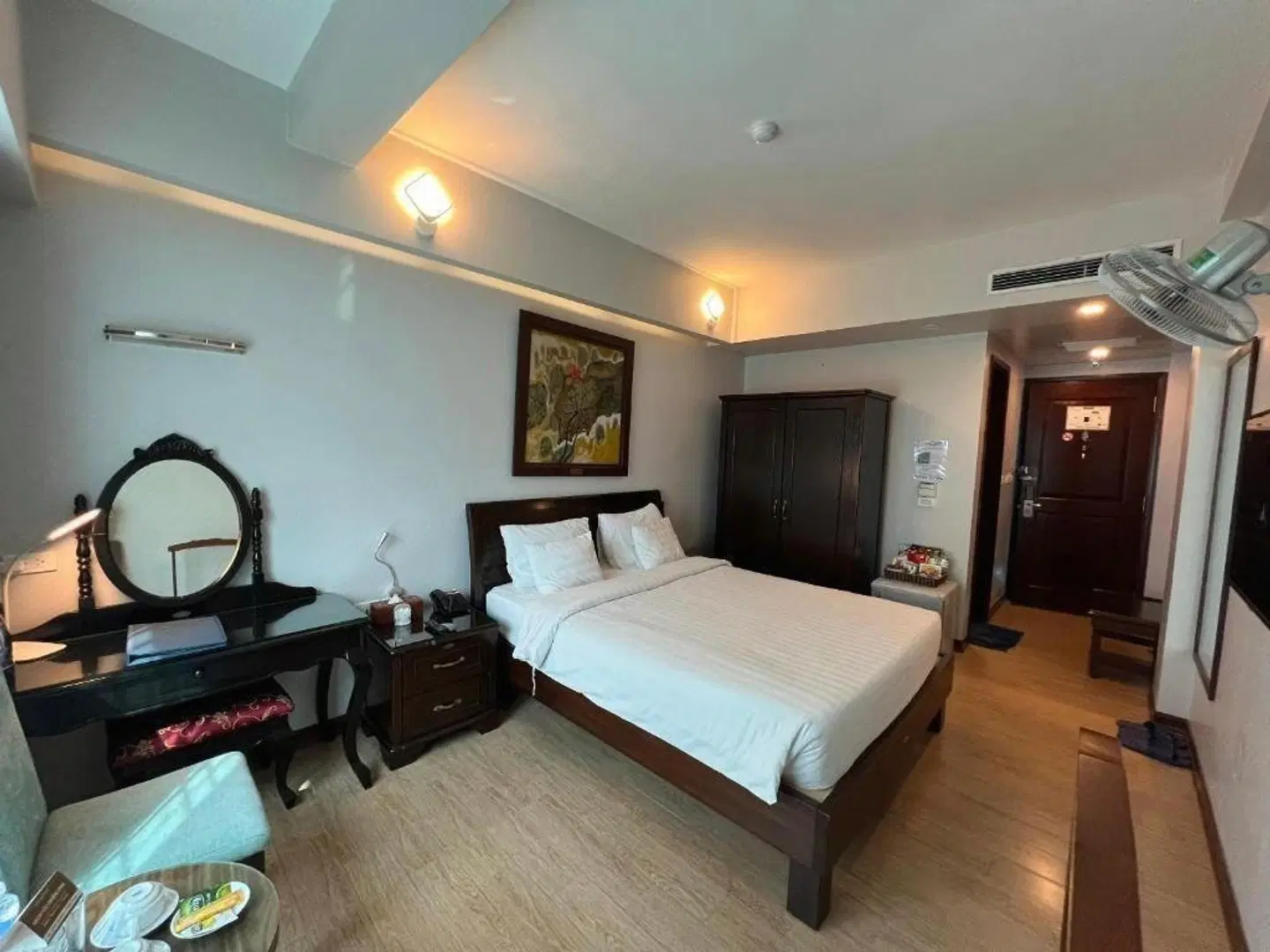 A25 Nguyn Khuyn ROOM_EXAMPLE