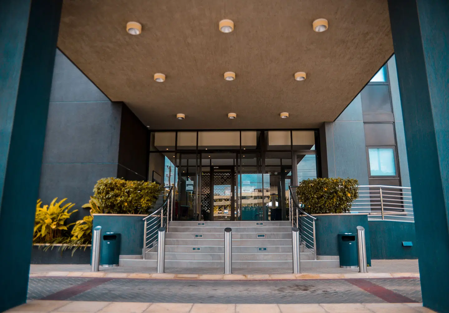 Crowne Plaza Dar Es Salaam by IHG LOUNGE_LOBBY