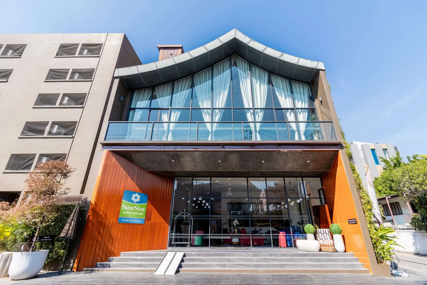 SureStay By Best Western Iconic Ari Jatujak EXTERIOR