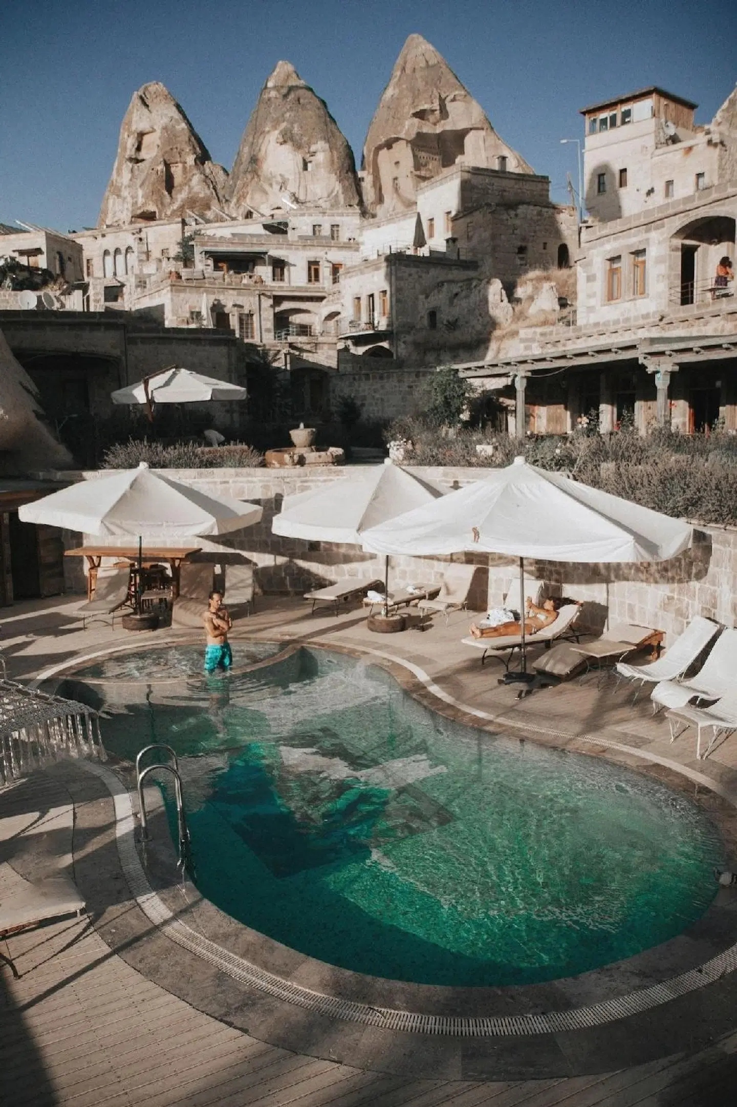 Aza Cave Hotel OUTDOOR_POOL