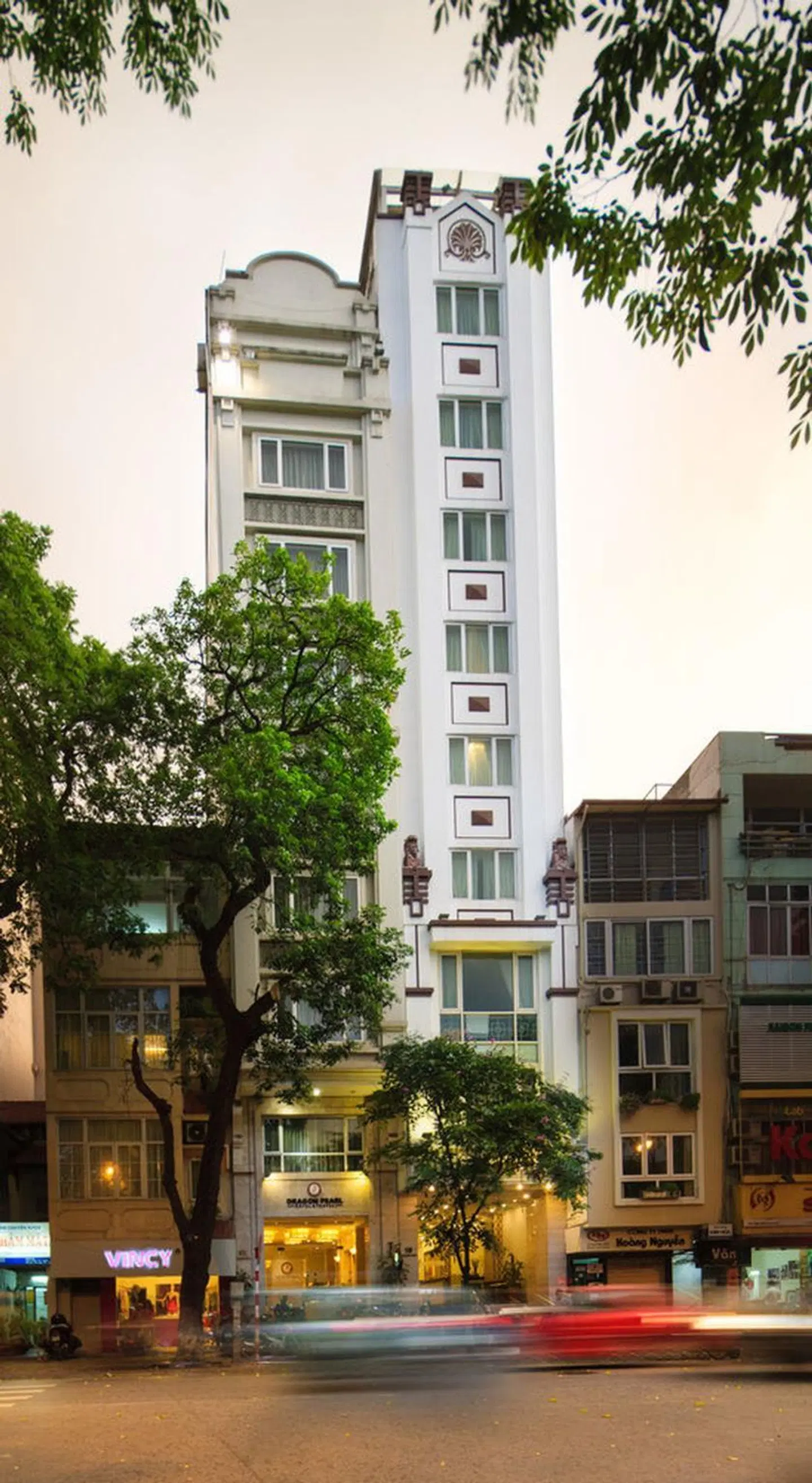 Dragon Pearl Hotel EXTERIOR