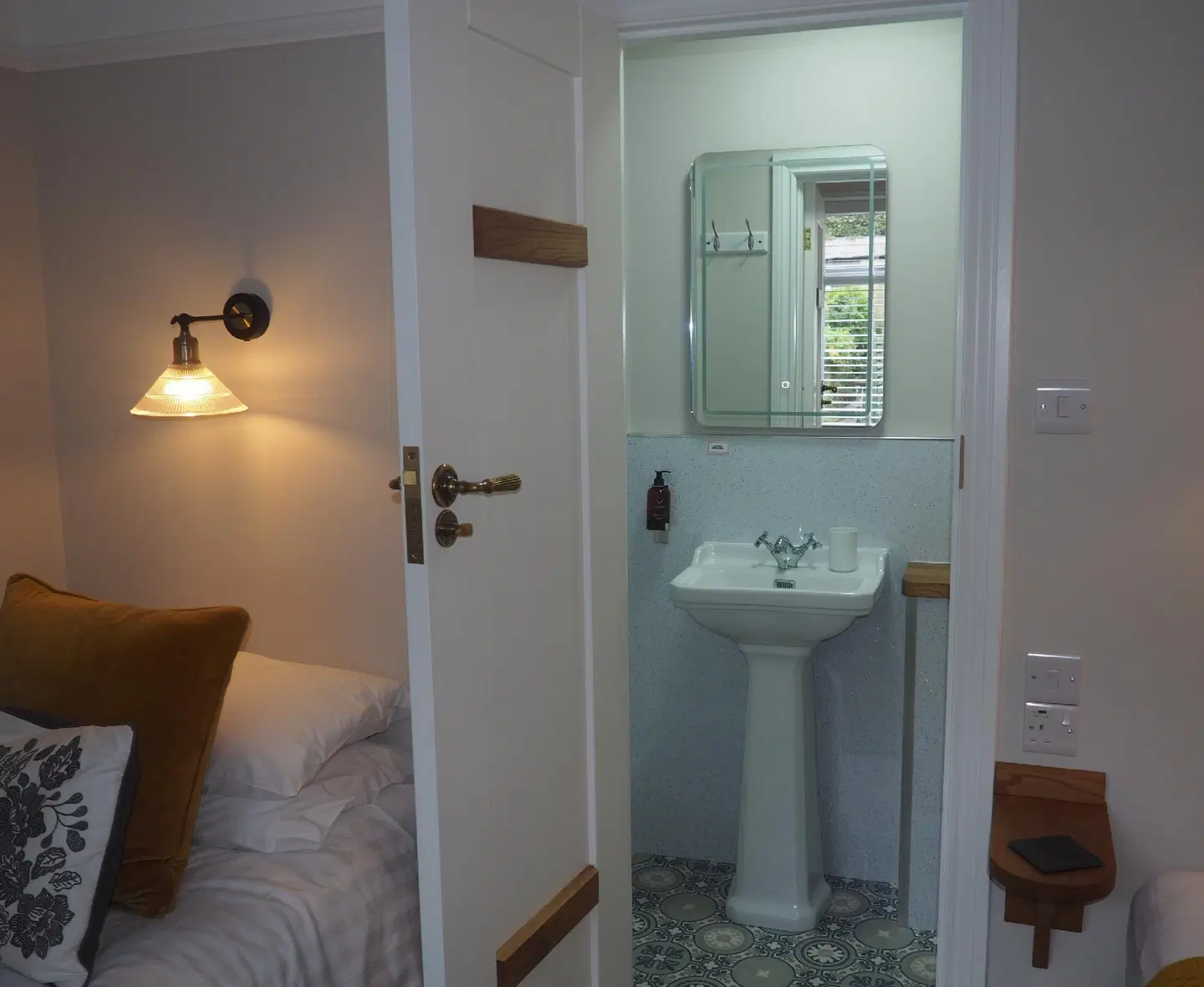 South View Guest House ROOM_EXAMPLE