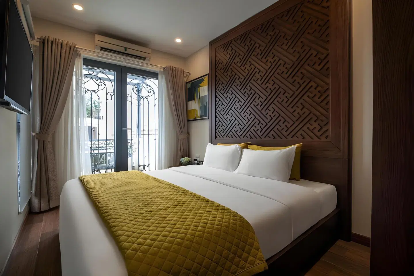 Hanoian Lakeside Hotel ROOM_EXAMPLE