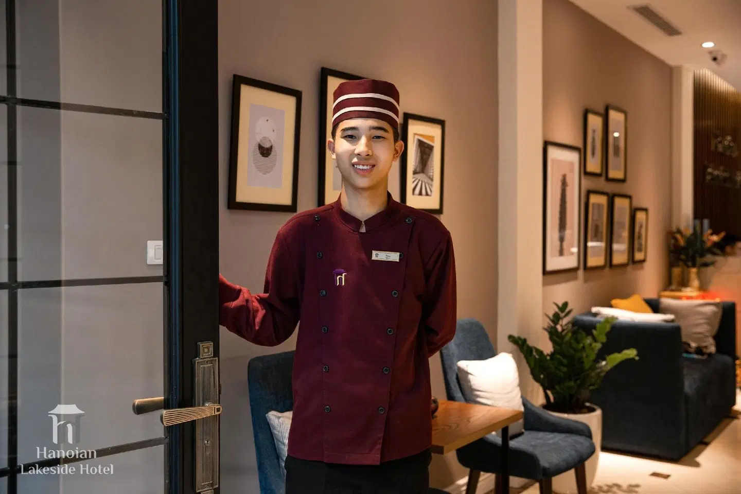 Hanoian Lakeside Hotel PEOPLE