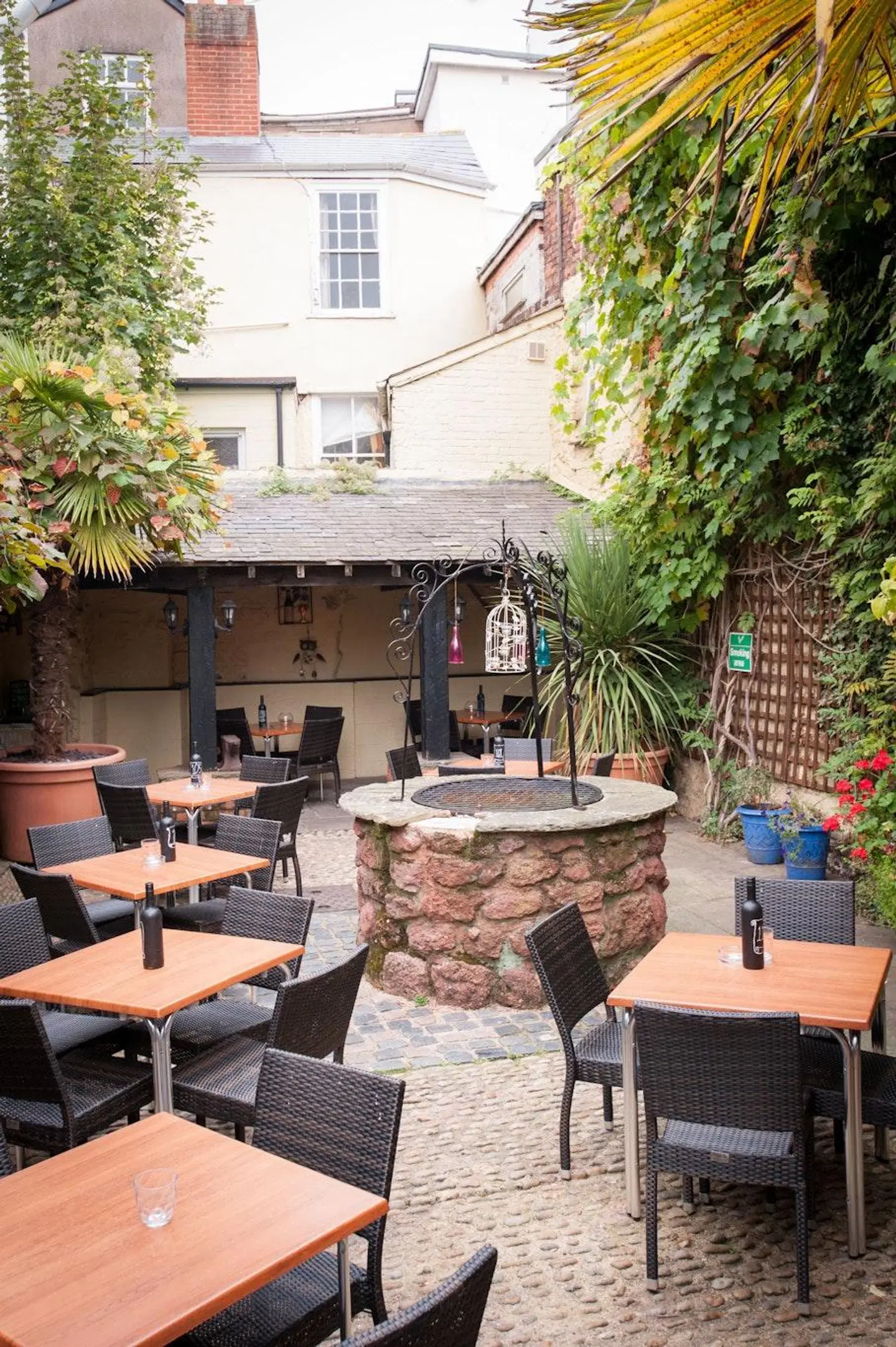 White Hart Hotel by Marston's Inns Terrasse