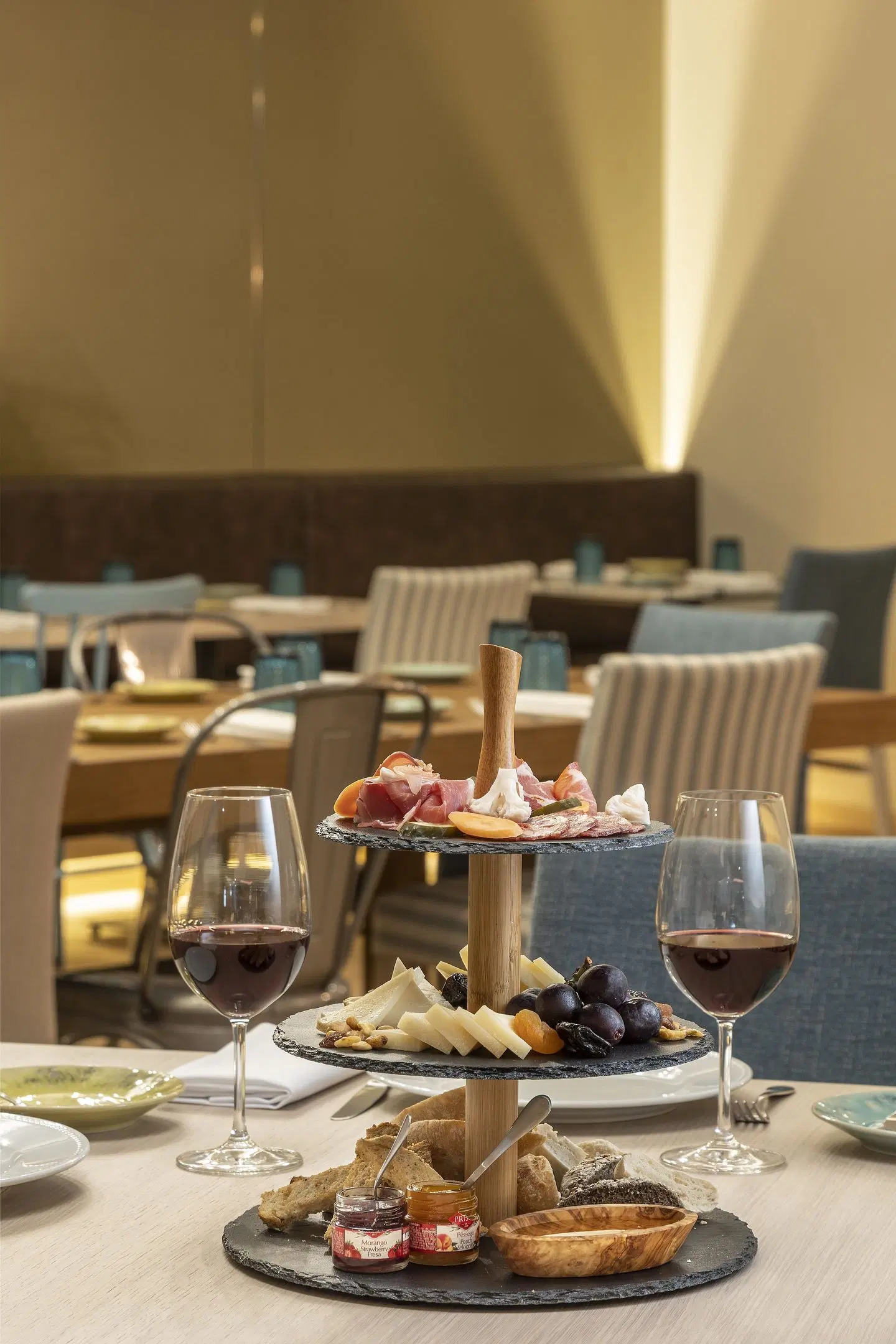 Crowne Plaza Caparica Lisbon by IHG Restaurant