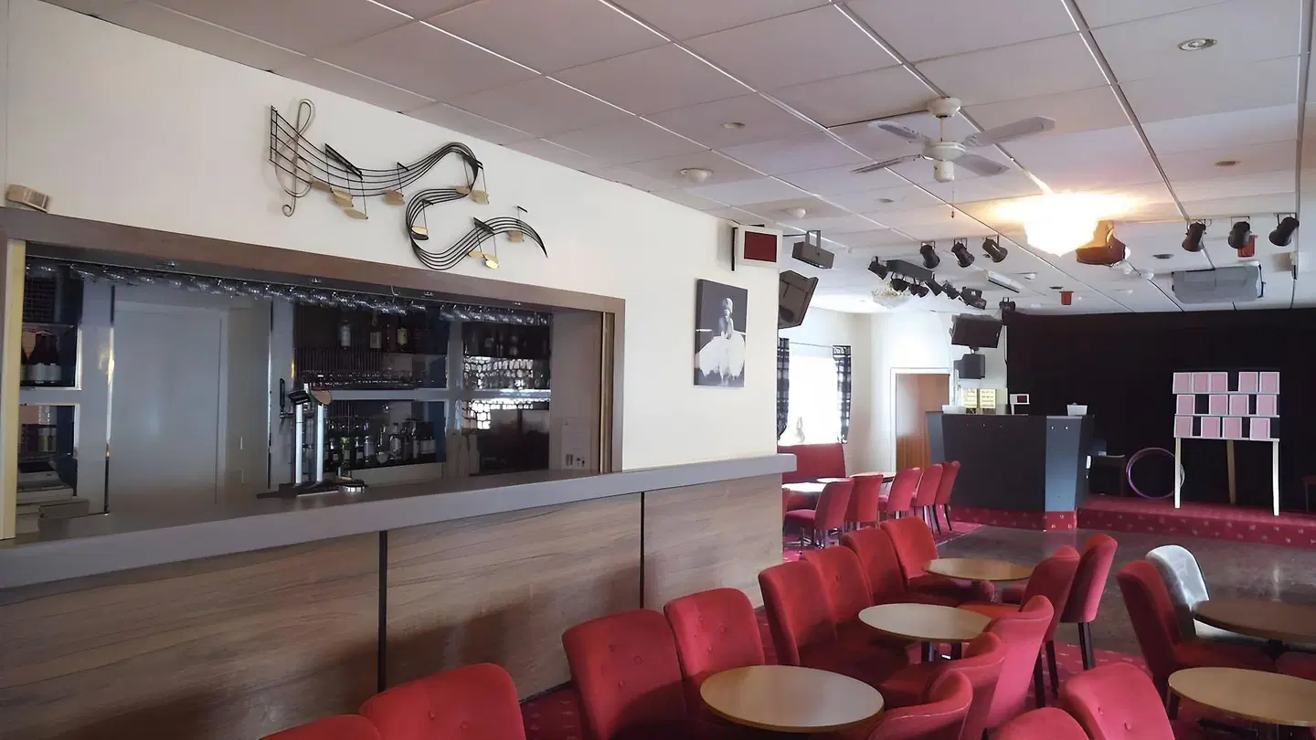 Laguna Hotel Bar
