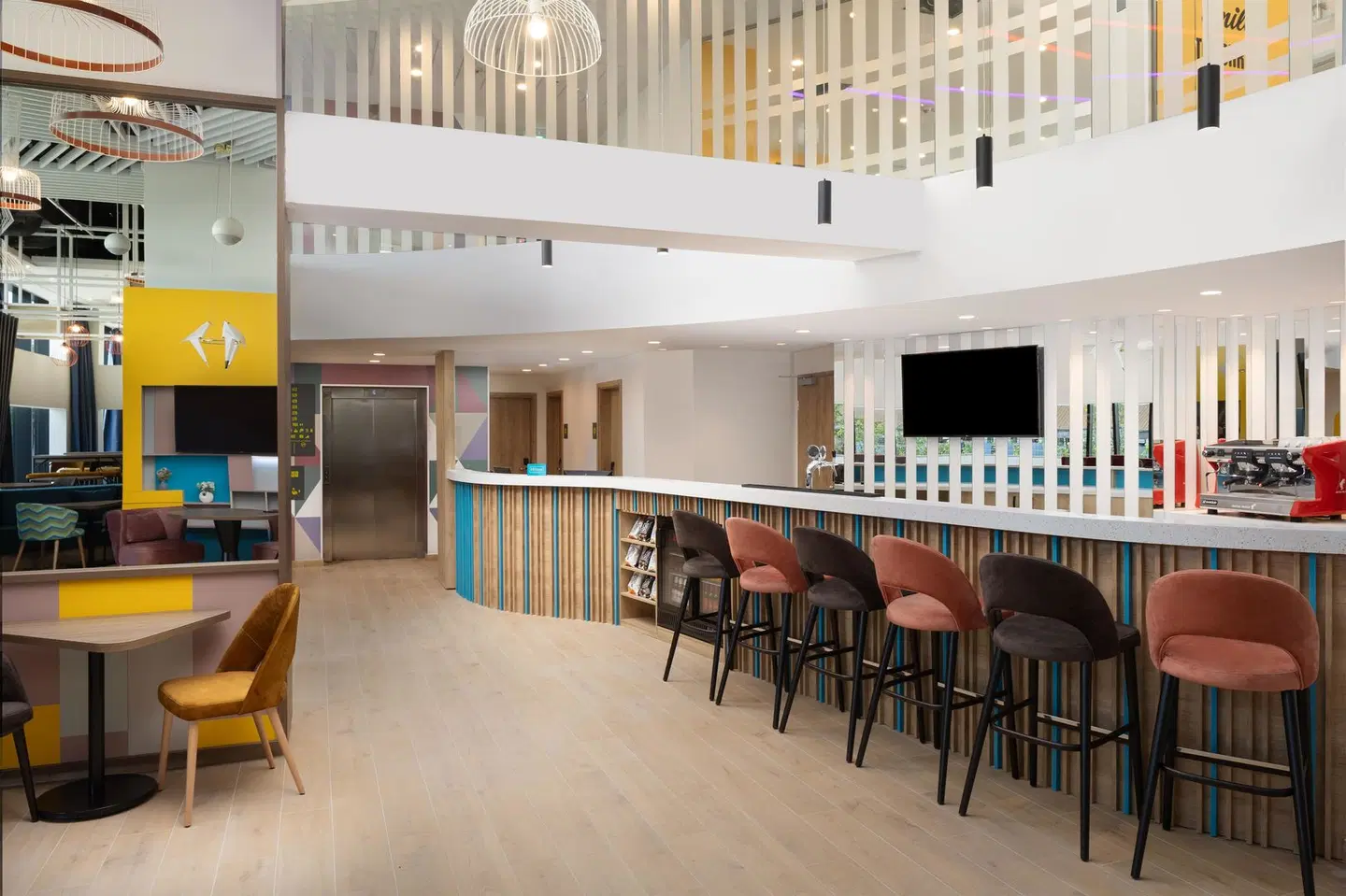 Hampton by Hilton Targu Mures Bar