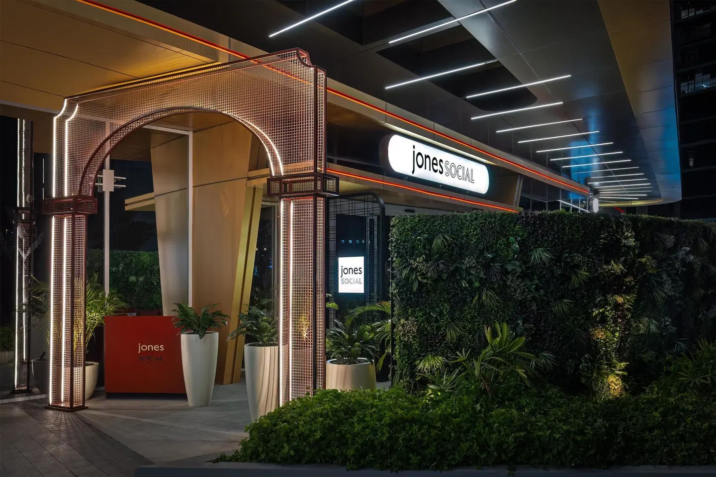 Embassy Suites By Hilton Dubai Business Bay EXTERIOR