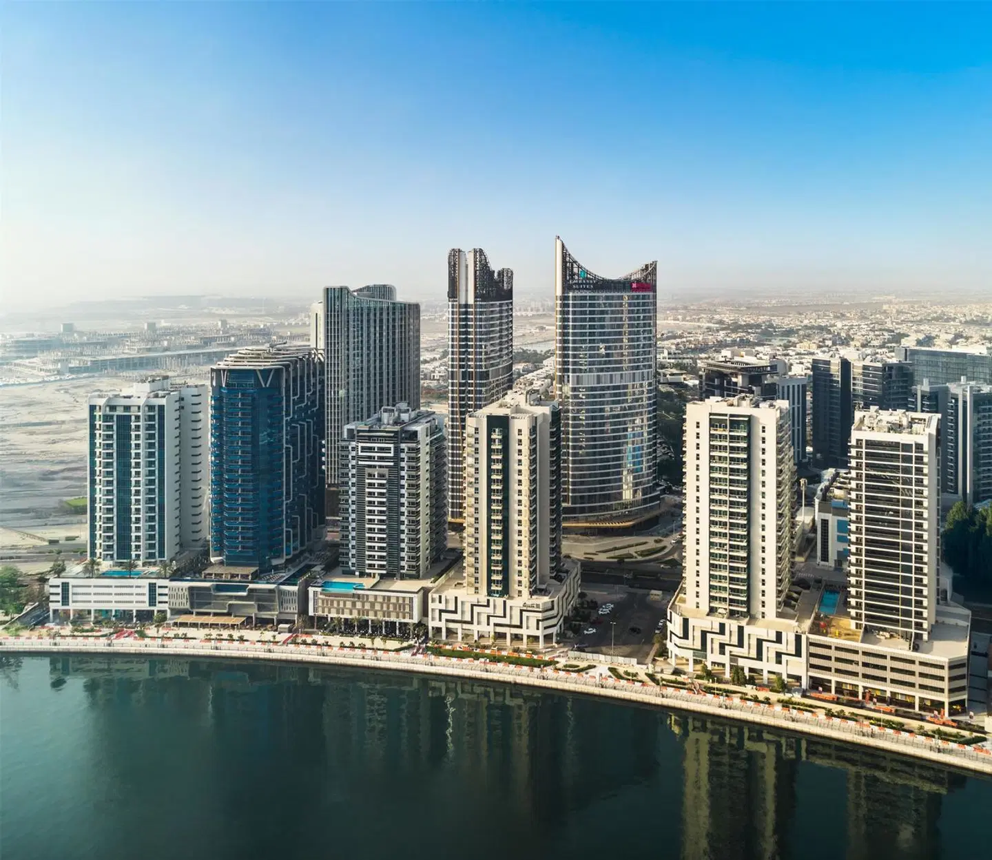 Embassy Suites By Hilton Dubai Business Bay EXTERIOR