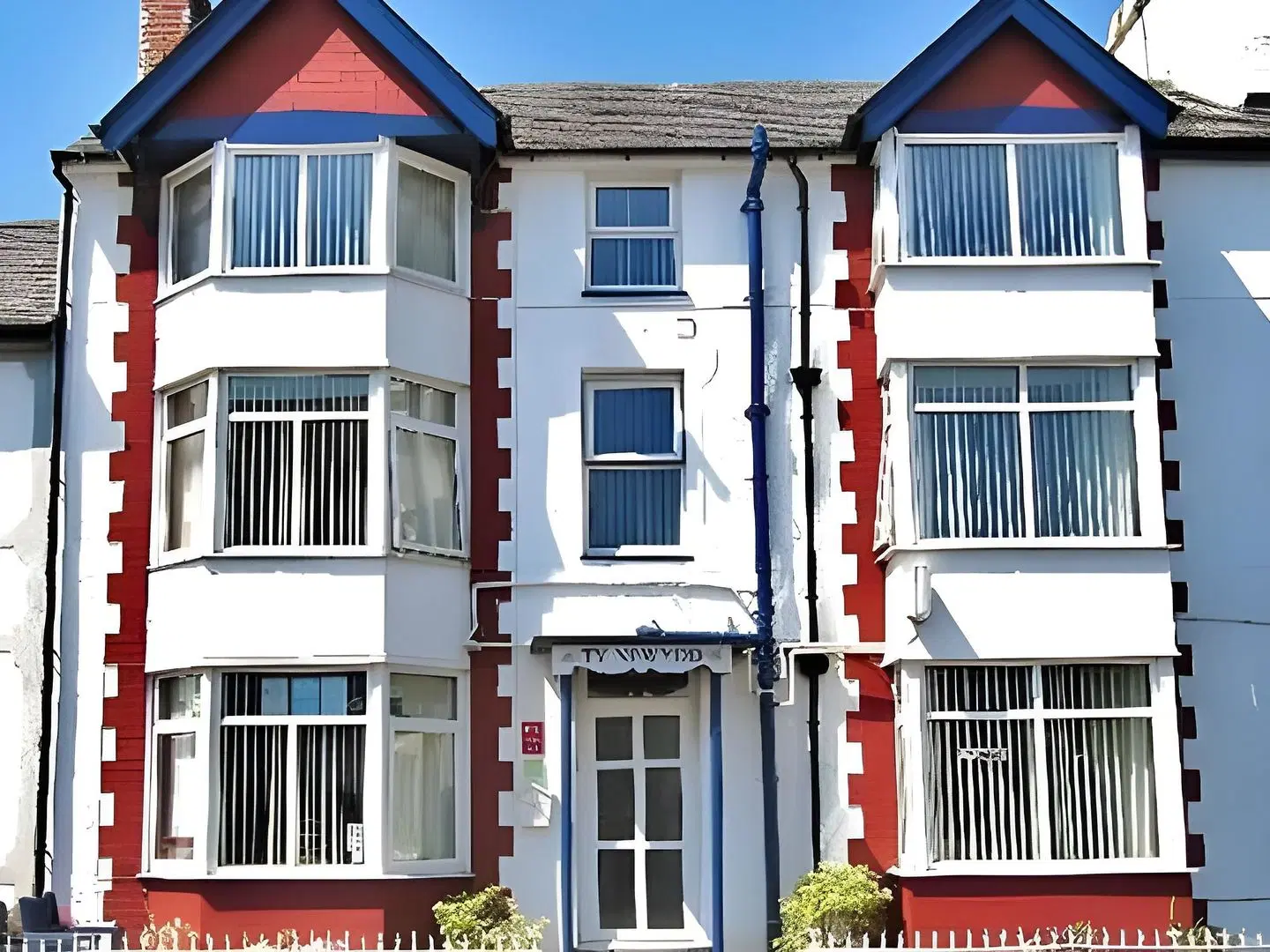 Ty Newydd Guest House EXTERIOR