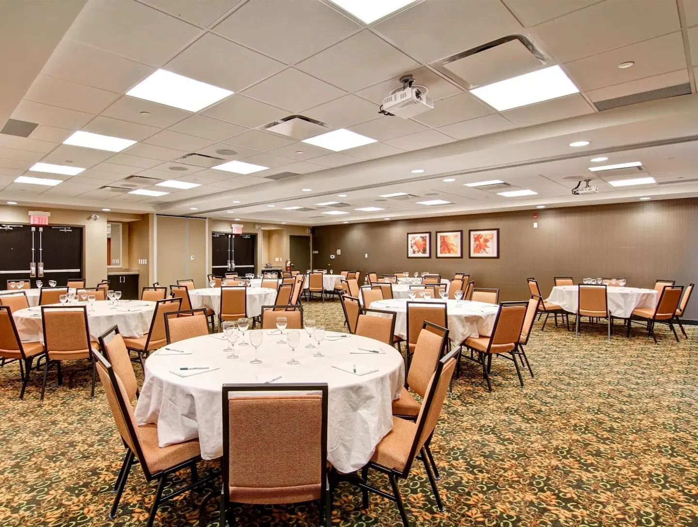Homewood Suites by Hilton Waterloo/St. Jacobs Restaurant