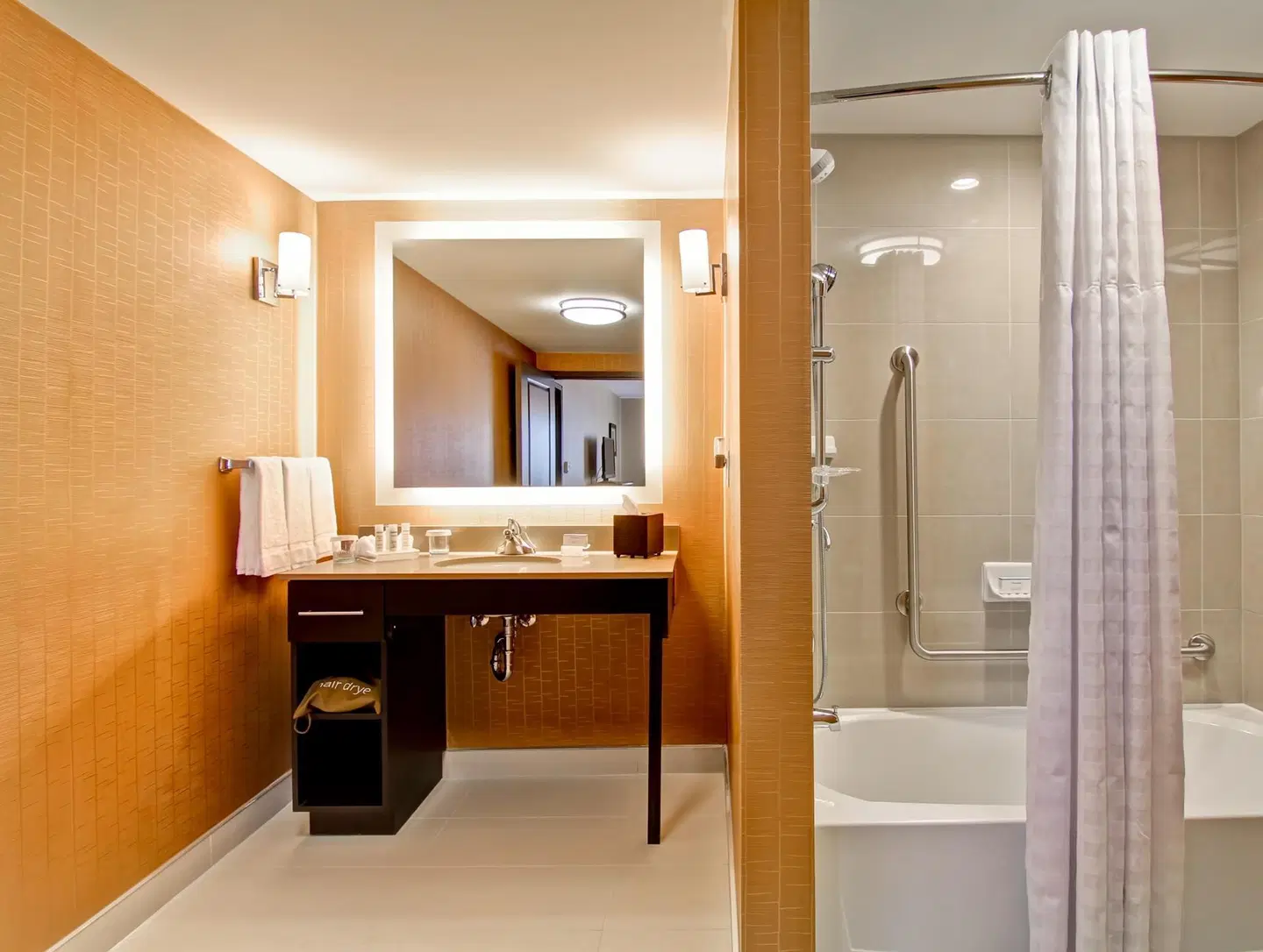 Homewood Suites by Hilton Waterloo/St. Jacobs Badezimmer