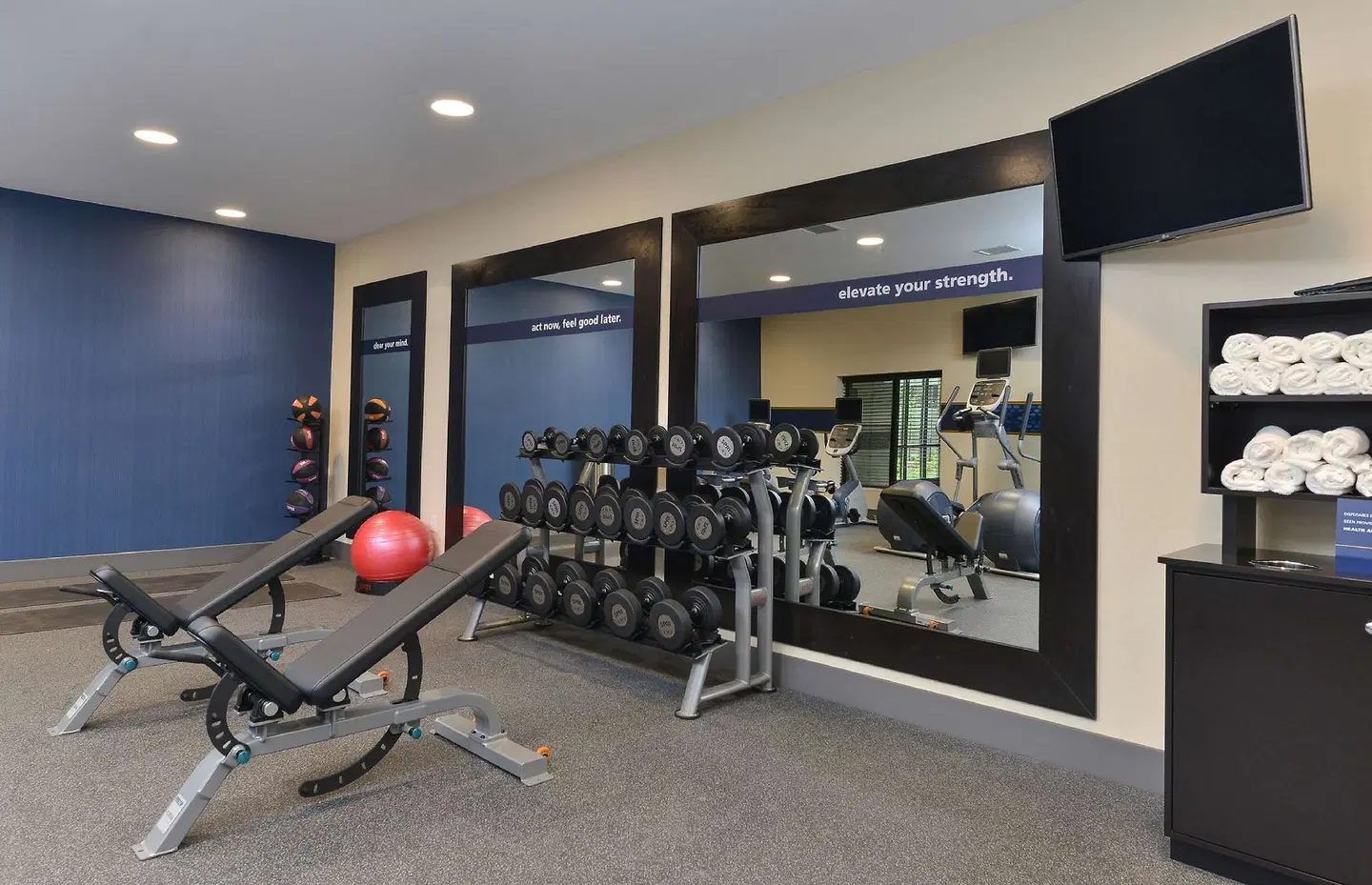 Hampton Inn & Suites Des Moines Downtown SPORTS_AND_LEISURE