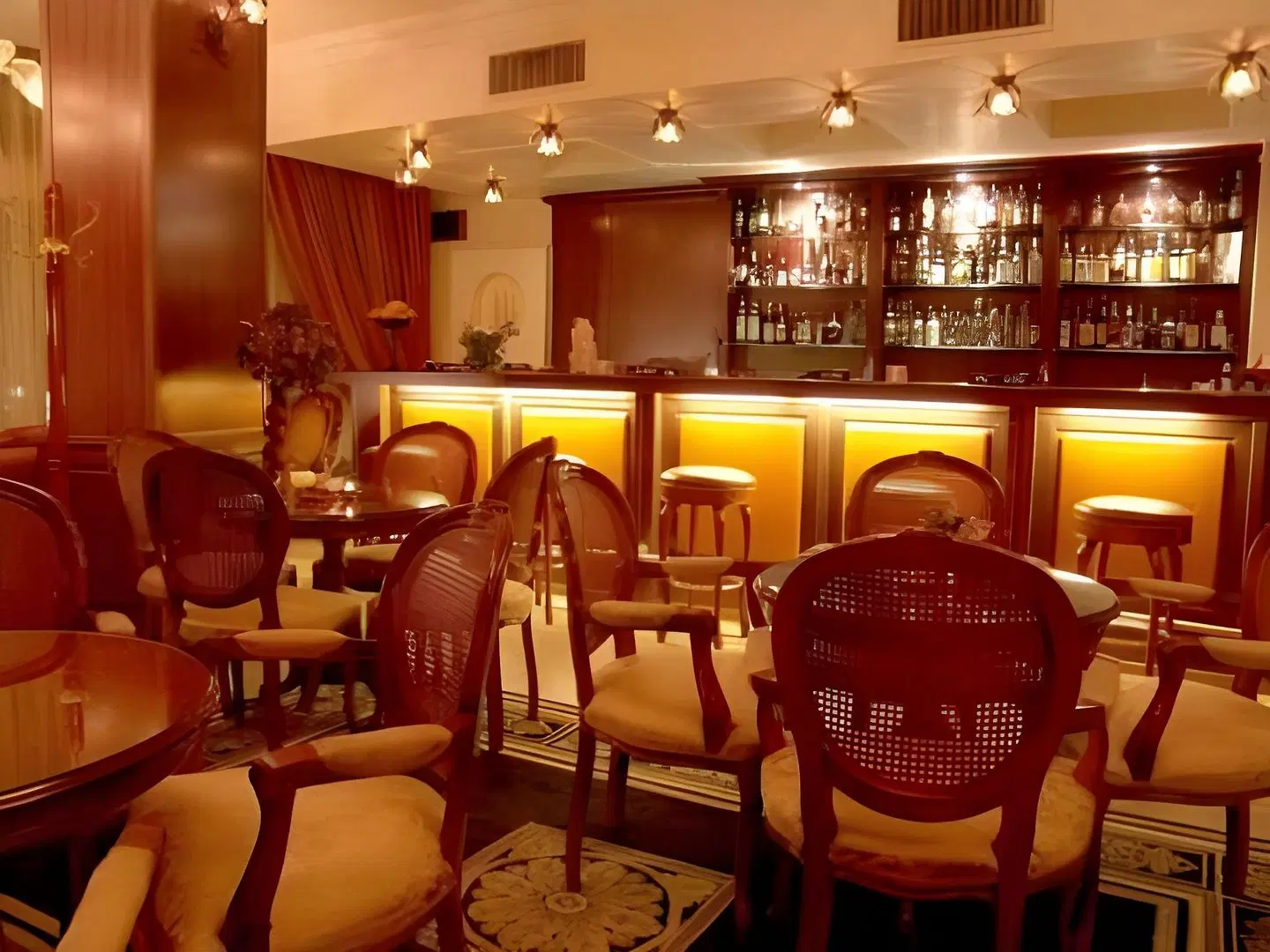 Mirage Hotel Bar