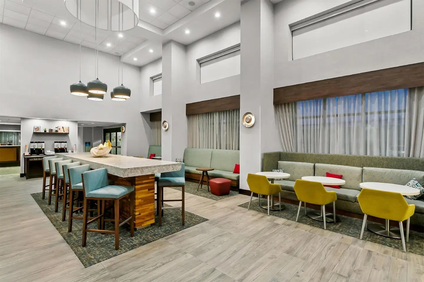 Hampton Inn & Suites Baltimore/Woodlawn LOUNGE_LOBBY