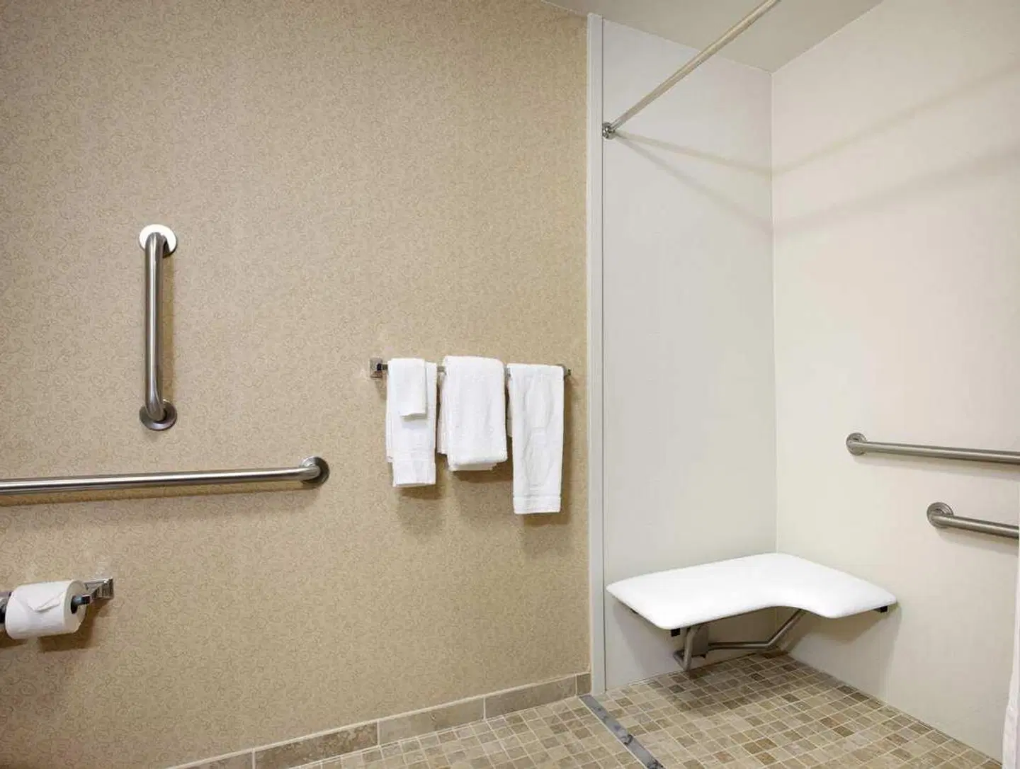 Hampton Inn & Suites Rochester-North Badezimmer