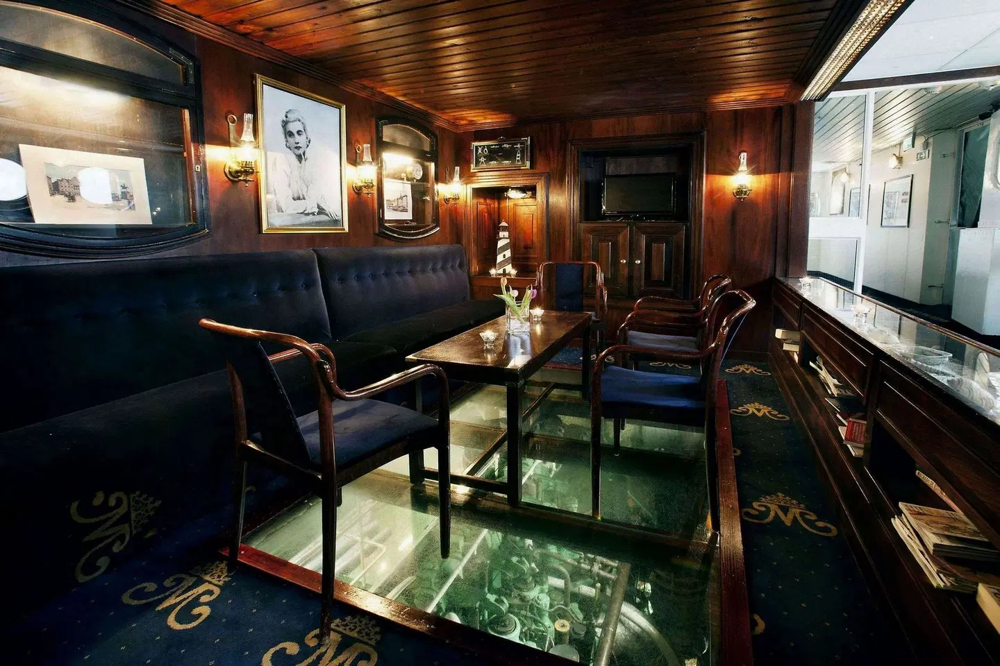 Mälardrottningen Yacht Hotell & Restaurant Bar