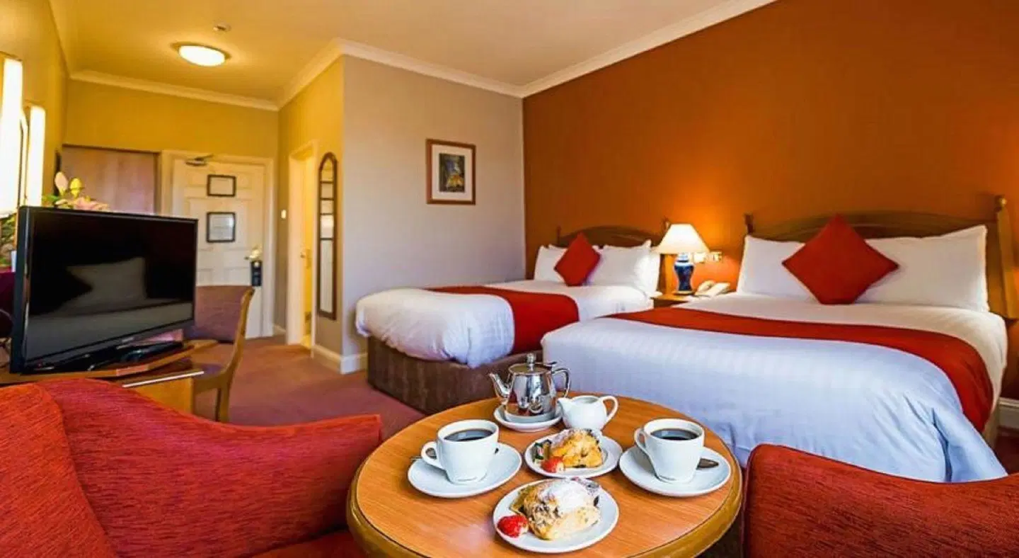 South Court Hotel ROOM_EXAMPLE