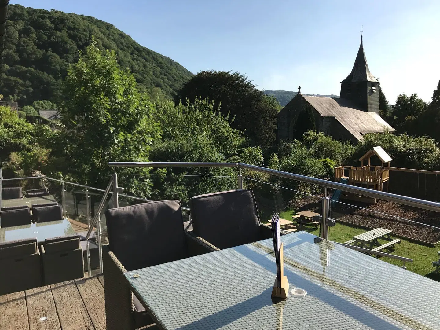 The Grapes Hotel Terrasse